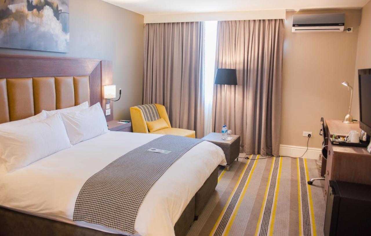 Holiday Inn - Mutare By Ihg Экстерьер фото