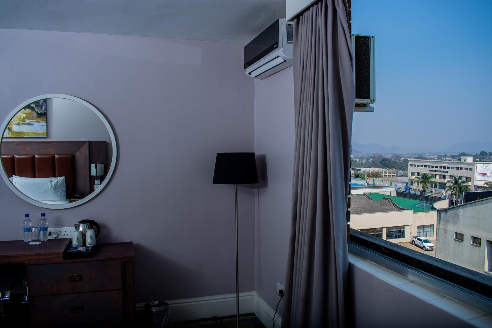 Holiday Inn - Mutare By Ihg Экстерьер фото